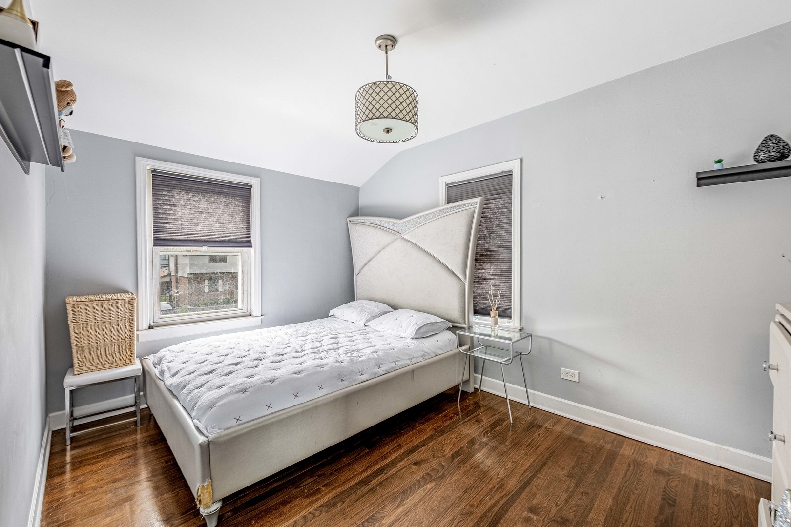 5227 South Neenah Avenue Chicago IL 60638