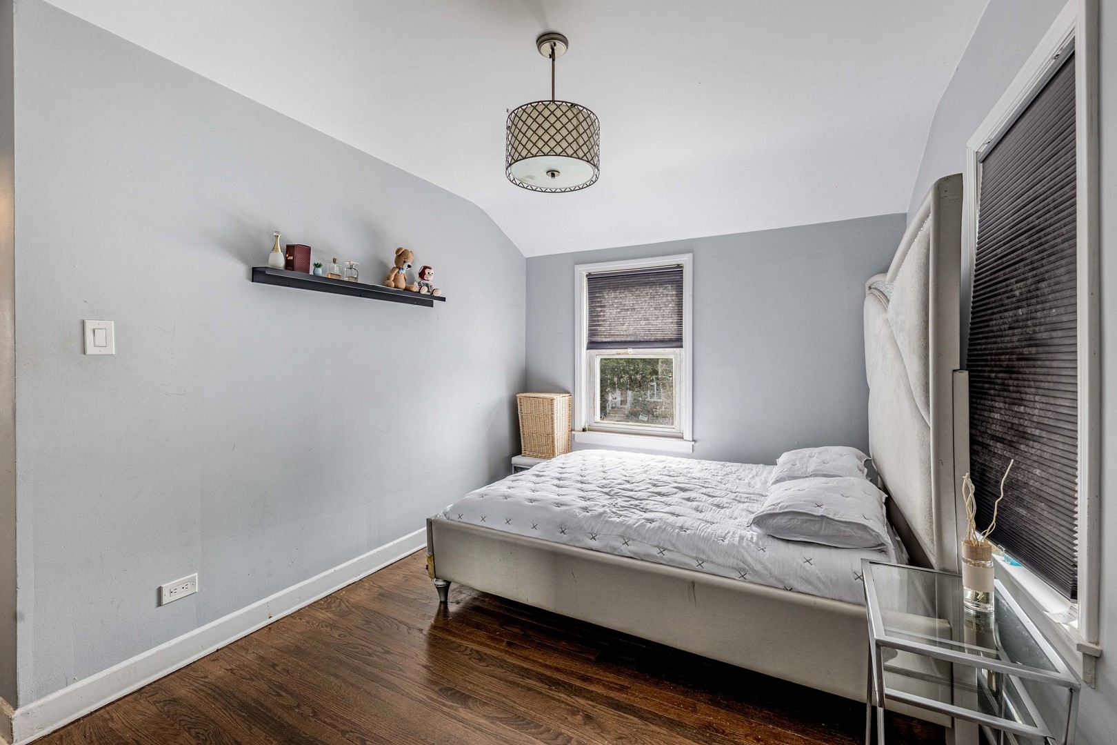 5227 South Neenah Avenue Chicago IL 60638