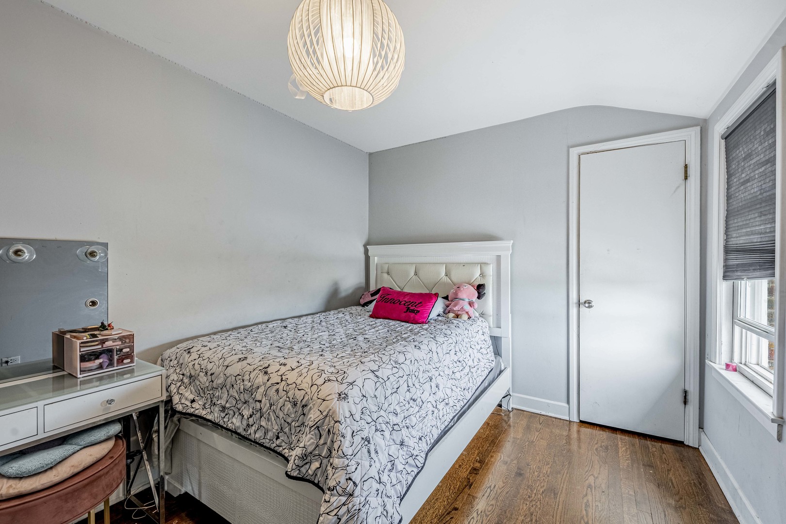 5227 South Neenah Avenue Chicago IL 60638