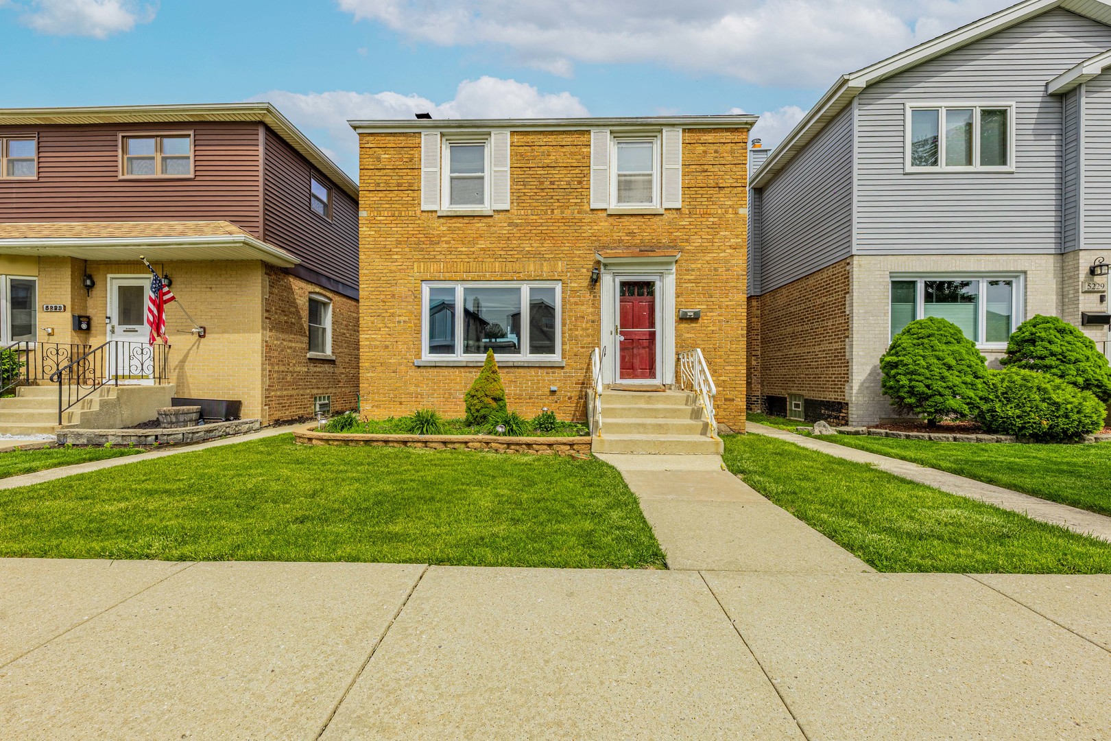 5227 South Neenah Avenue Chicago IL 60638