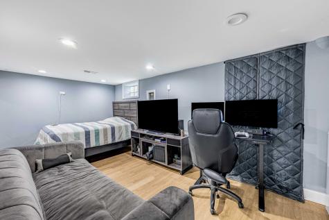 5227 South Neenah Avenue Chicago IL 60638