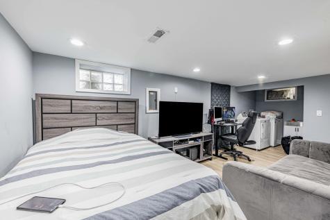 5227 South Neenah Avenue Chicago IL 60638