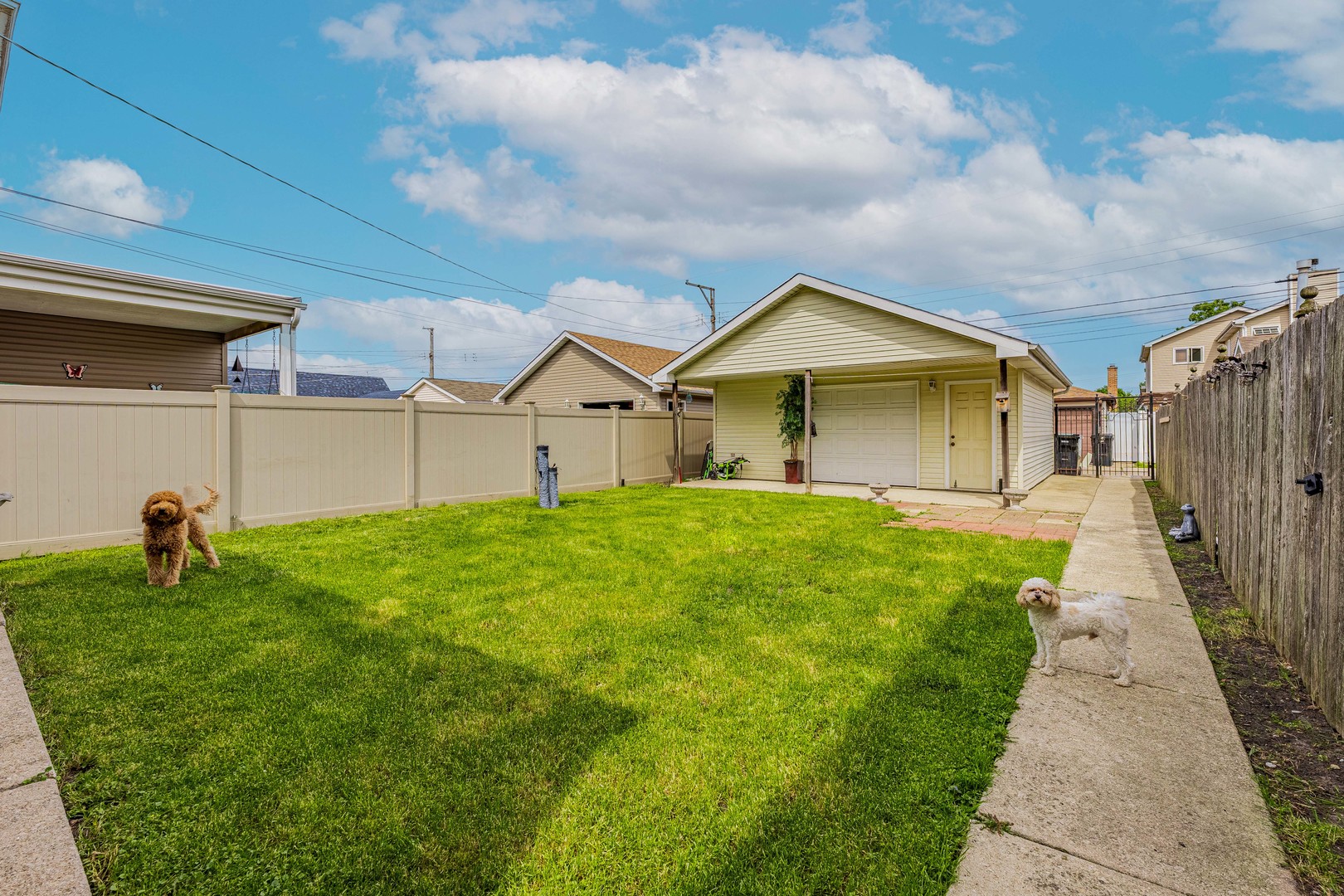 5227 South Neenah Avenue Chicago IL 60638