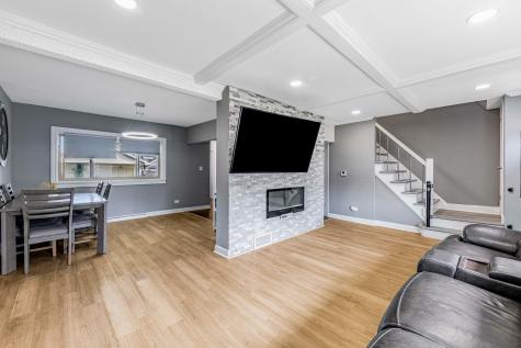 5227 South Neenah Avenue Chicago IL 60638