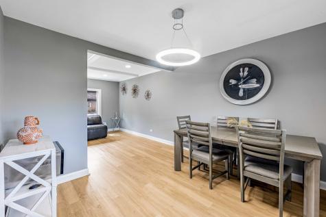 5227 South Neenah Avenue Chicago IL 60638