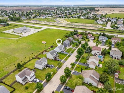 352 Coneflower Drive Minooka IL 60447