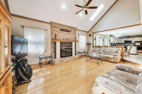 1120 Redwood Drive Algonquin IL 60102