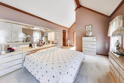 1120 Redwood Drive Algonquin IL 60102