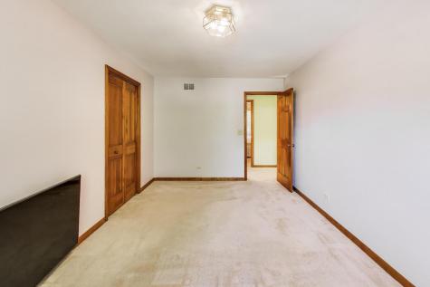1120 Redwood Drive Algonquin IL 60102
