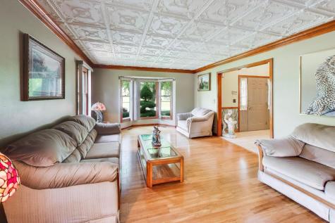 1120 Redwood Drive Algonquin IL 60102