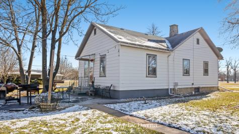 209 East Lafayette Street Ashkum IL 60911