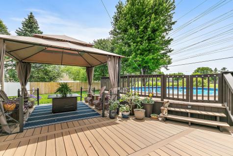 204 Dickens Trail Elgin IL 60120
