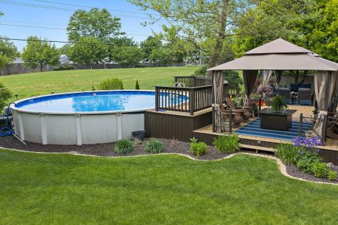 204 Dickens Trail Elgin IL 60120