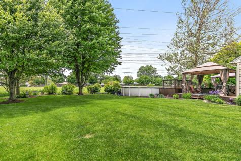 204 Dickens Trail Elgin IL 60120