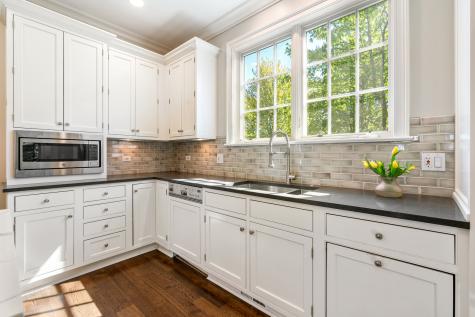 804 Greenwood Avenue Wilmette IL 60091