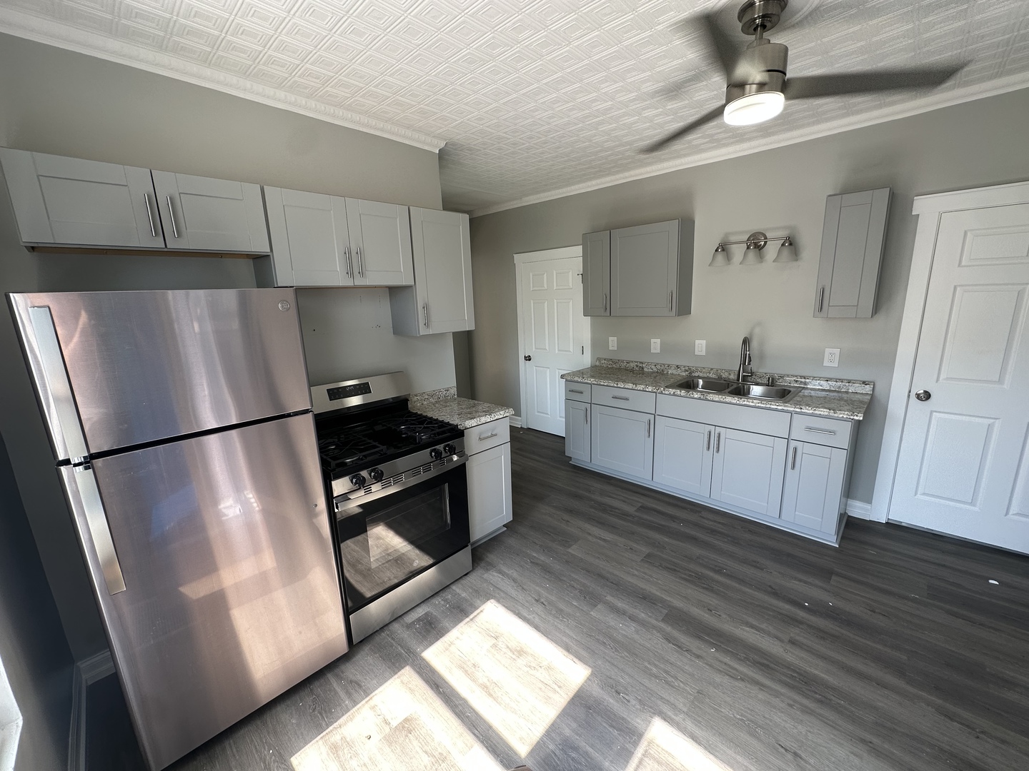 9131 South Blackstone Avenue Chicago IL 60619