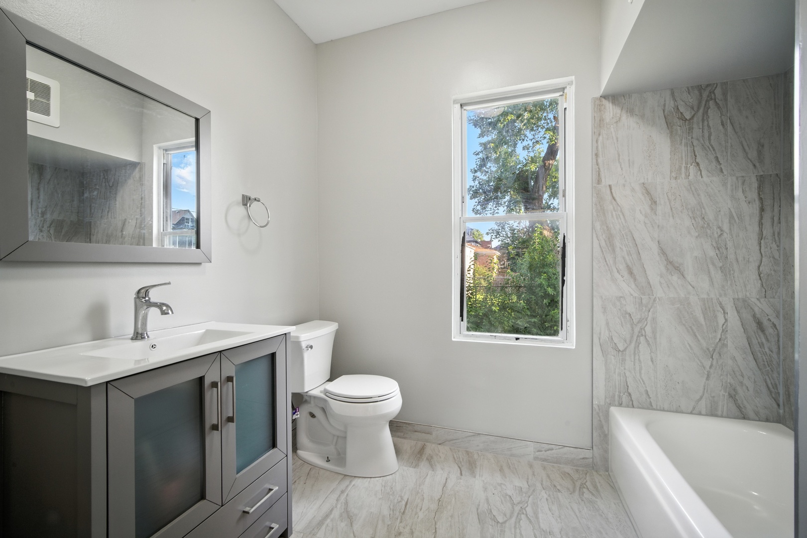 9131 South Blackstone Avenue Chicago IL 60619