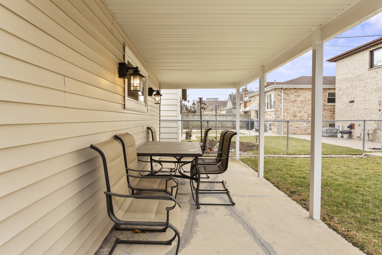 4567 North Merrimac Avenue Chicago IL 60630