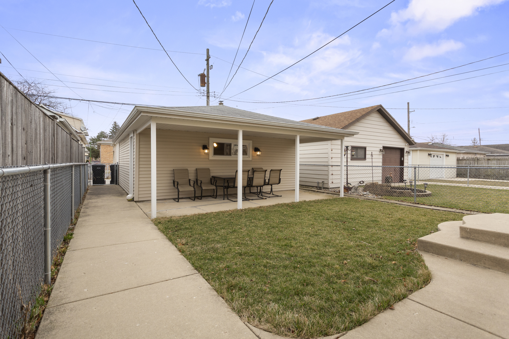 4567 North Merrimac Avenue Chicago IL 60630
