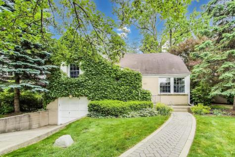 433 South Dunton Avenue Arlington Heights IL 60005