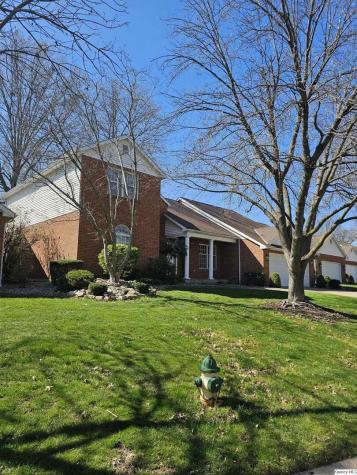 128 Knollwood Quincy IL 62301