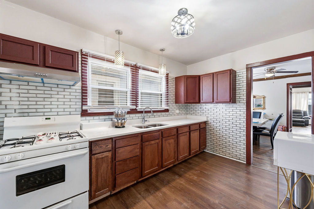 1018 West 115th Street Chicago IL 60643