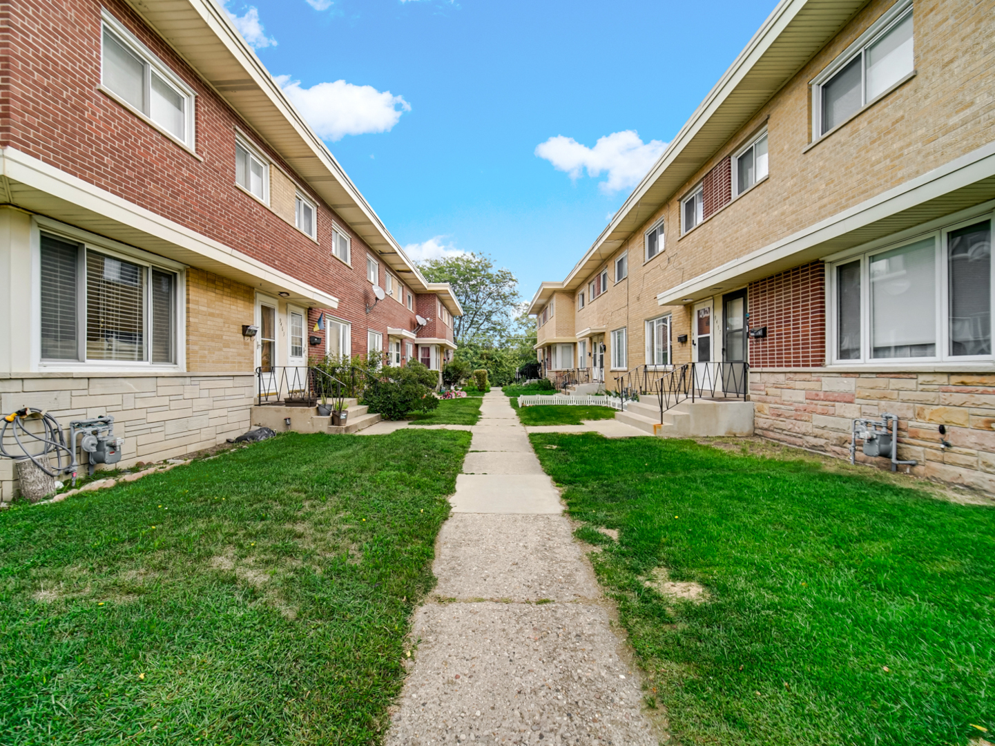 9457 Kenton Avenue Skokie IL 60076