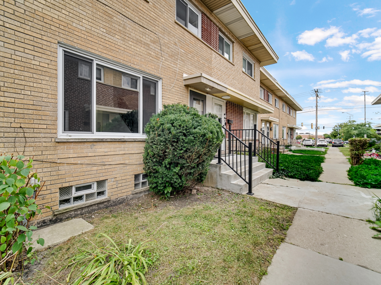 9457 Kenton Avenue Skokie IL 60076