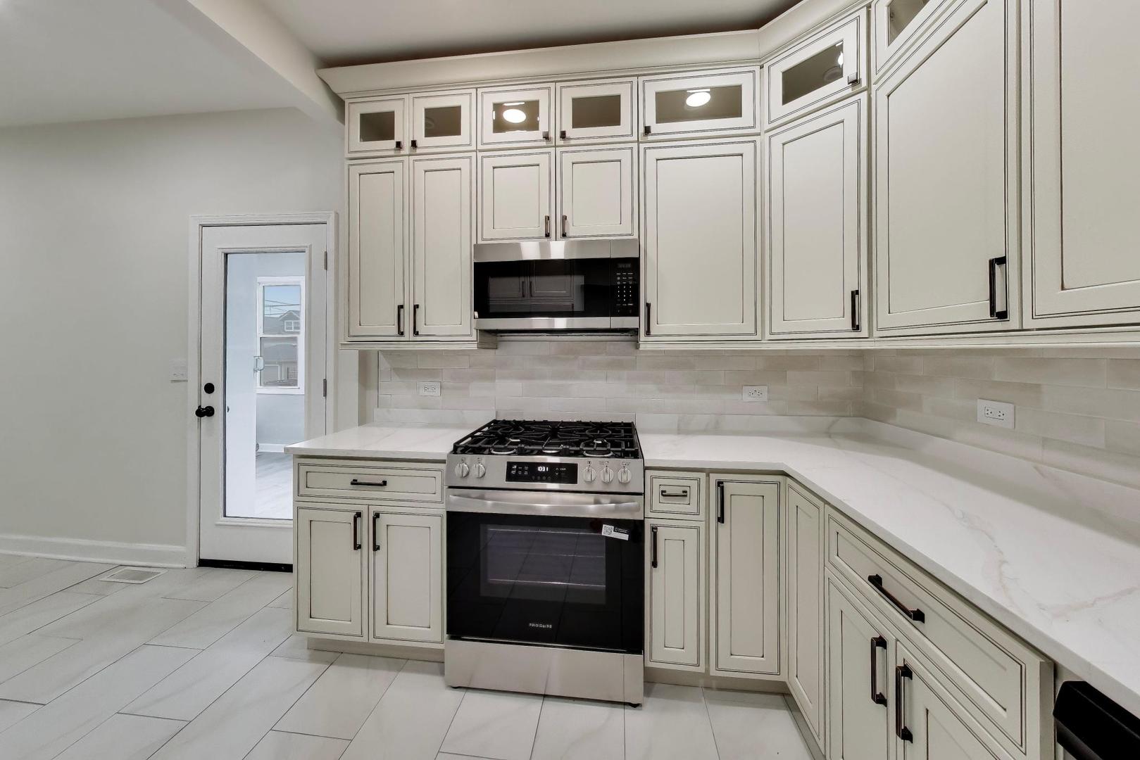 7818 South Merrill Avenue Chicago IL 60649