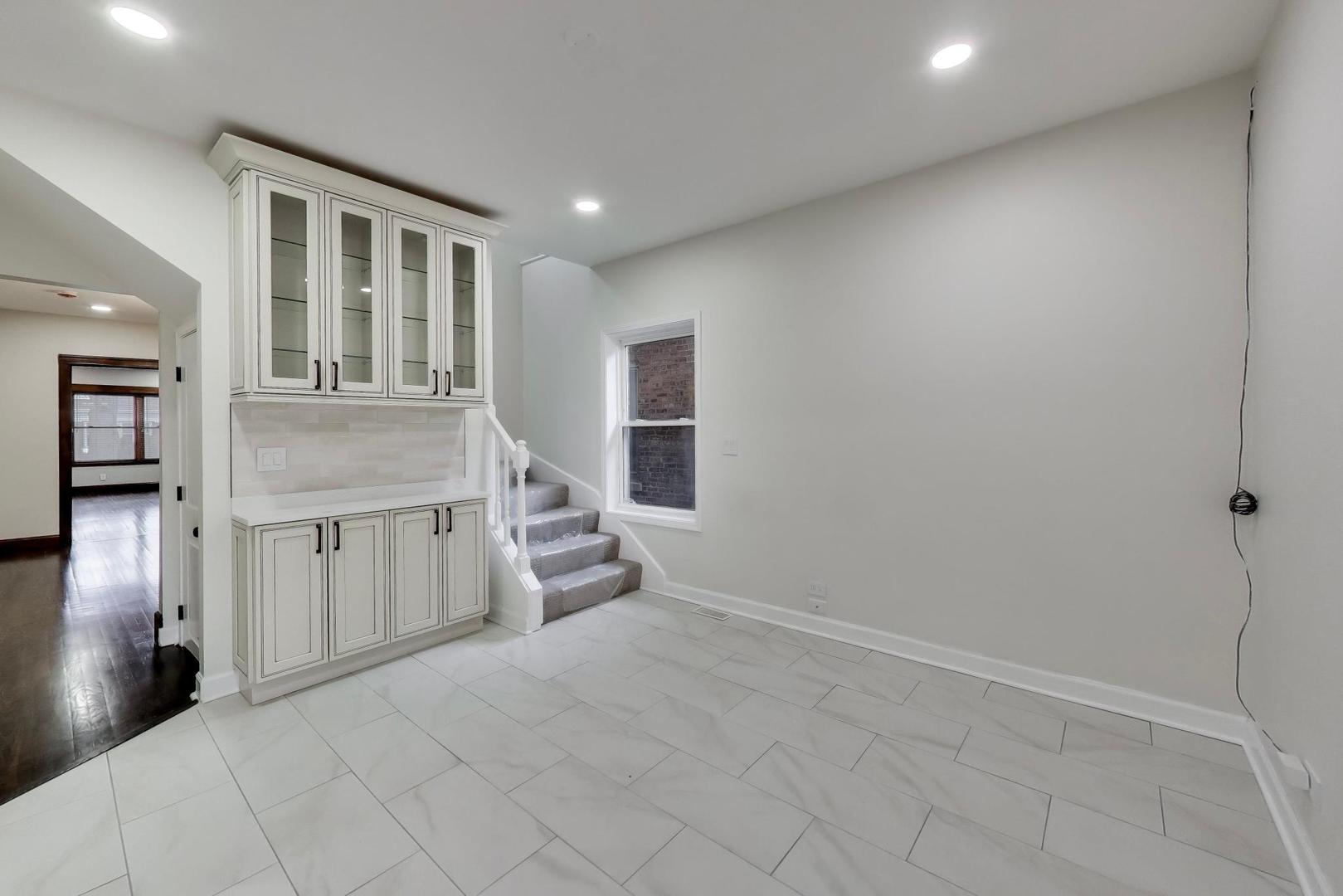 7818 South Merrill Avenue Chicago IL 60649
