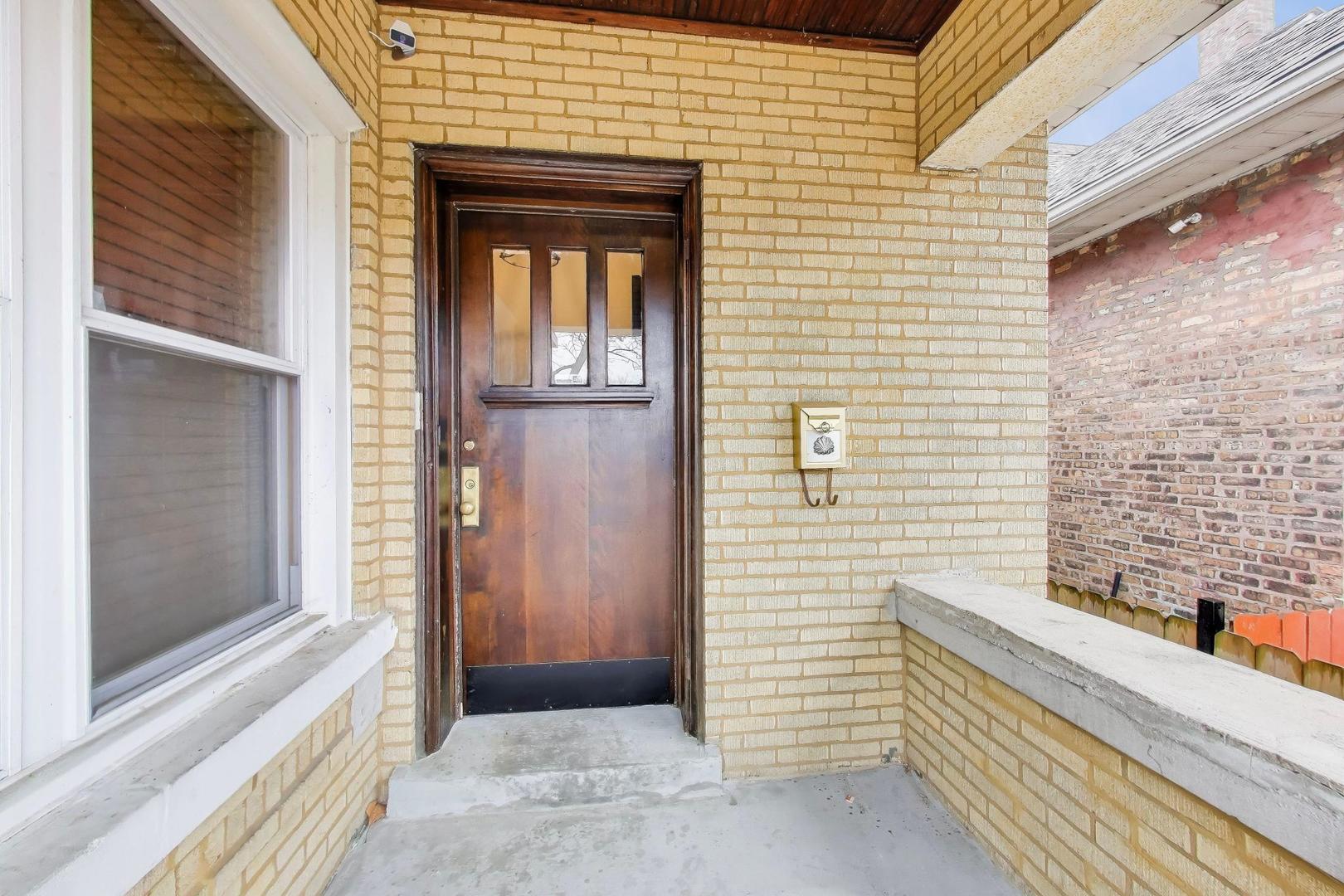 7818 South Merrill Avenue Chicago IL 60649