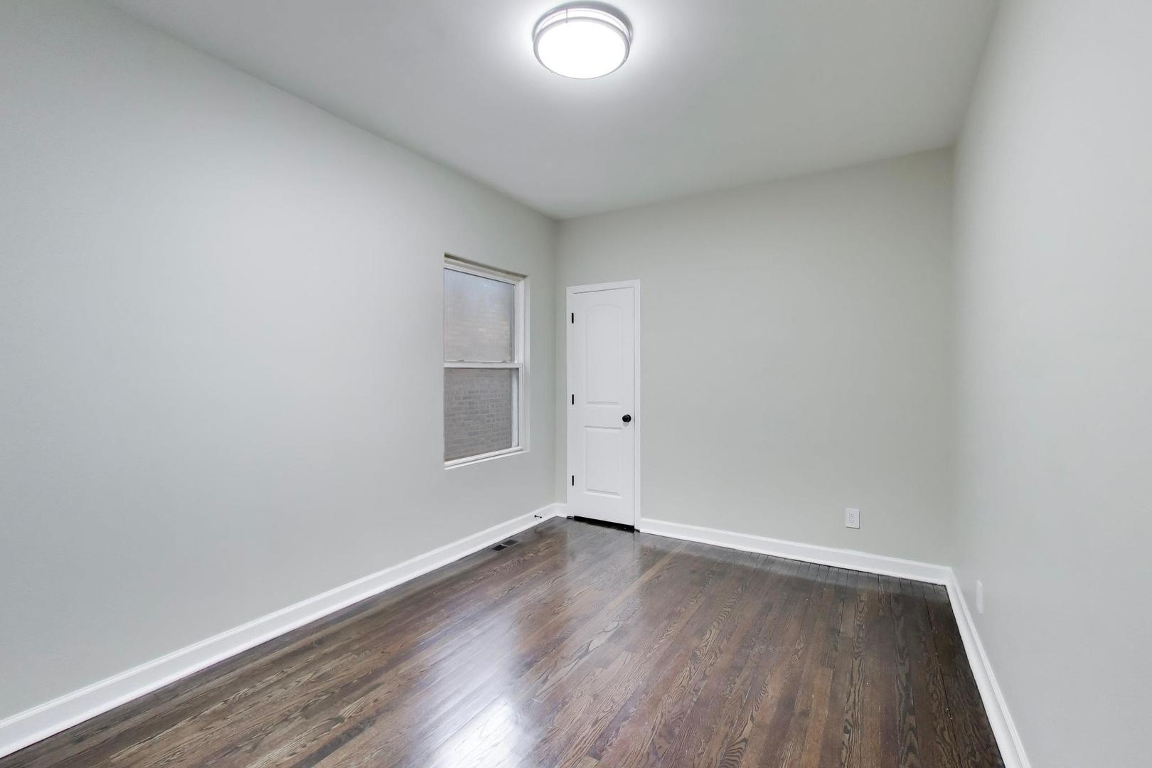 7818 South Merrill Avenue Chicago IL 60649