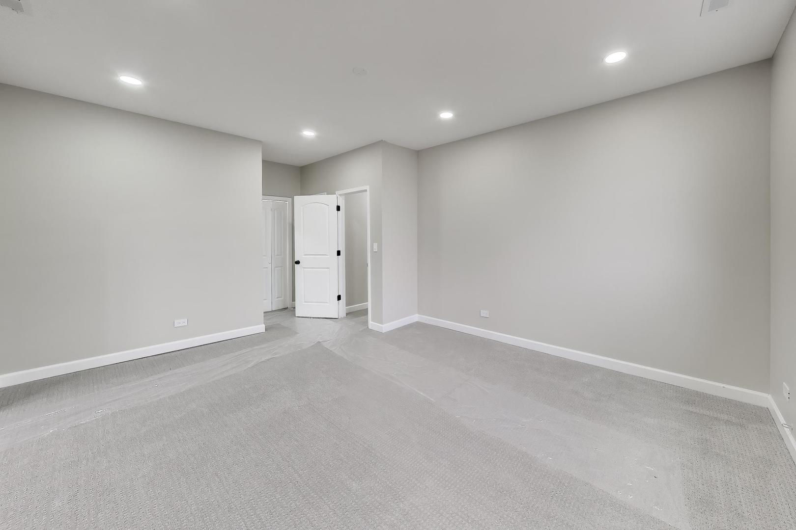 7818 South Merrill Avenue Chicago IL 60649