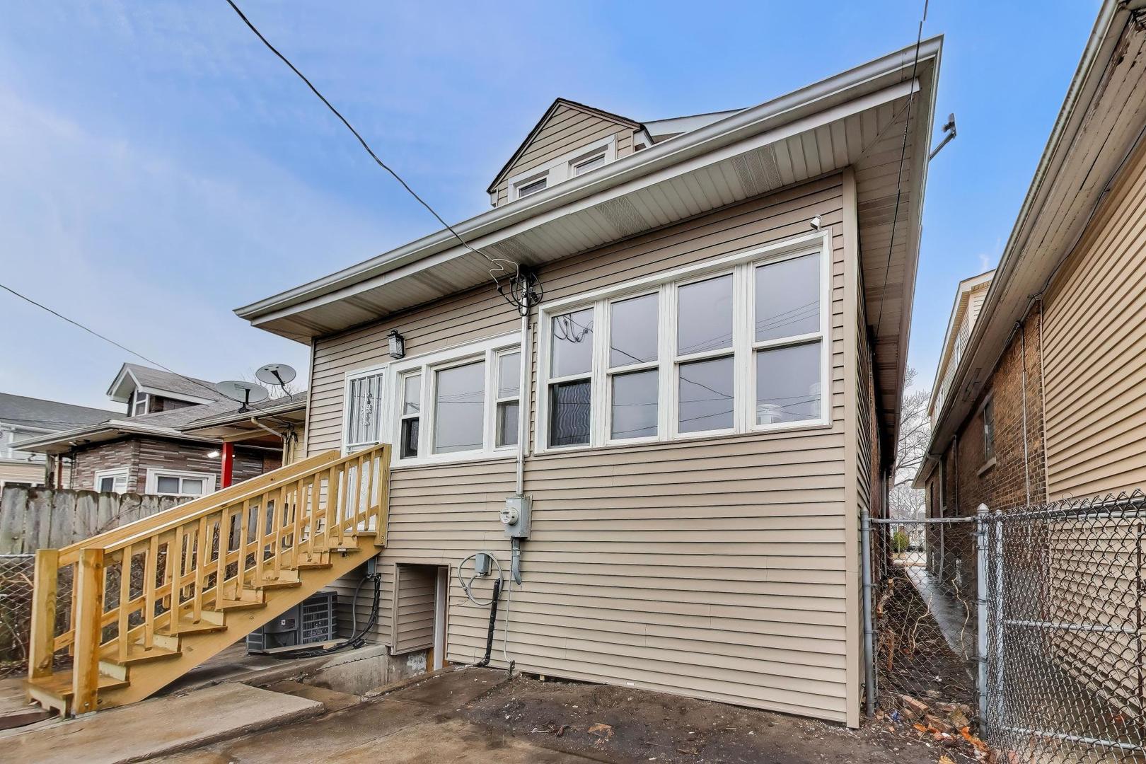 7818 South Merrill Avenue Chicago IL 60649