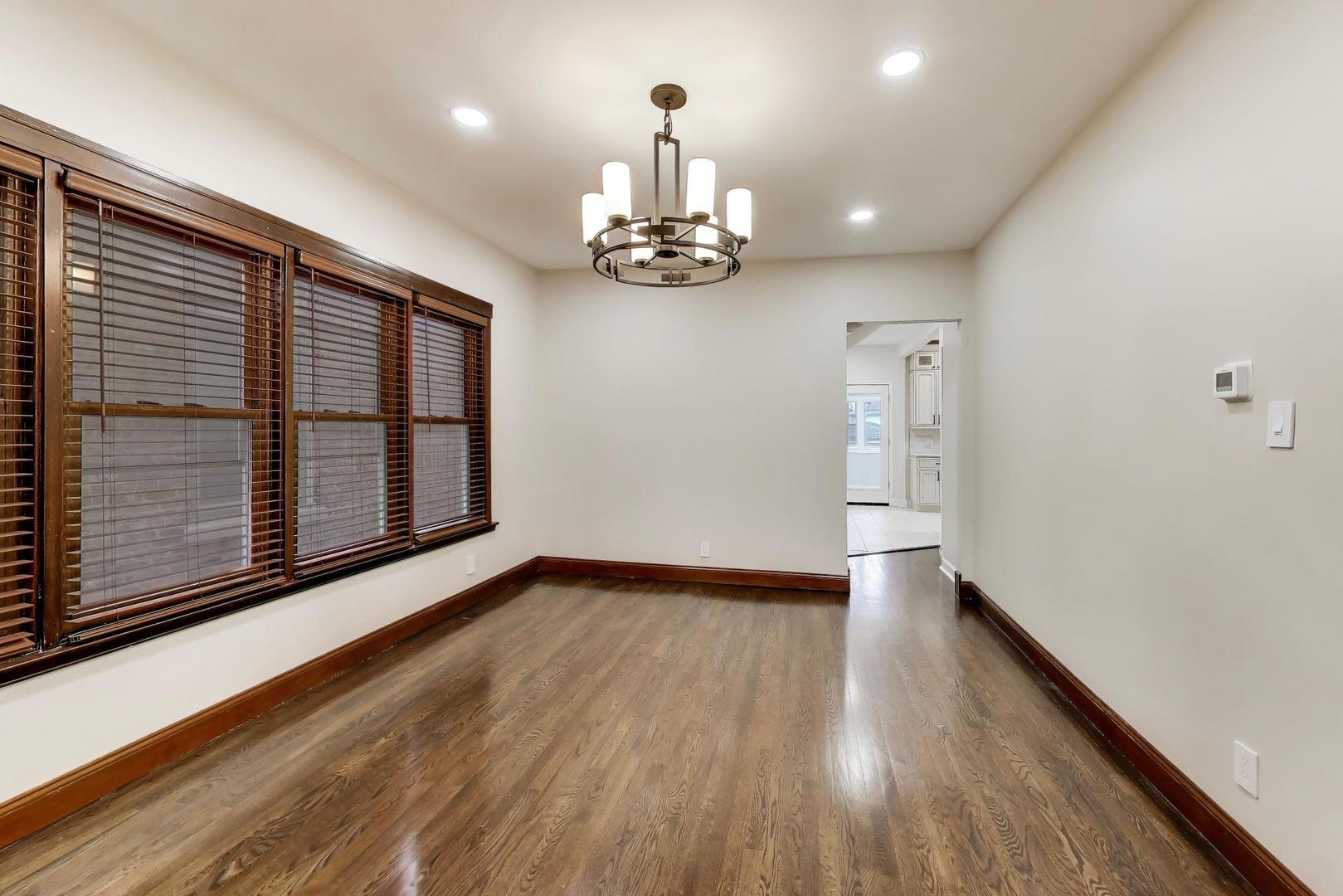 7818 South Merrill Avenue Chicago IL 60649