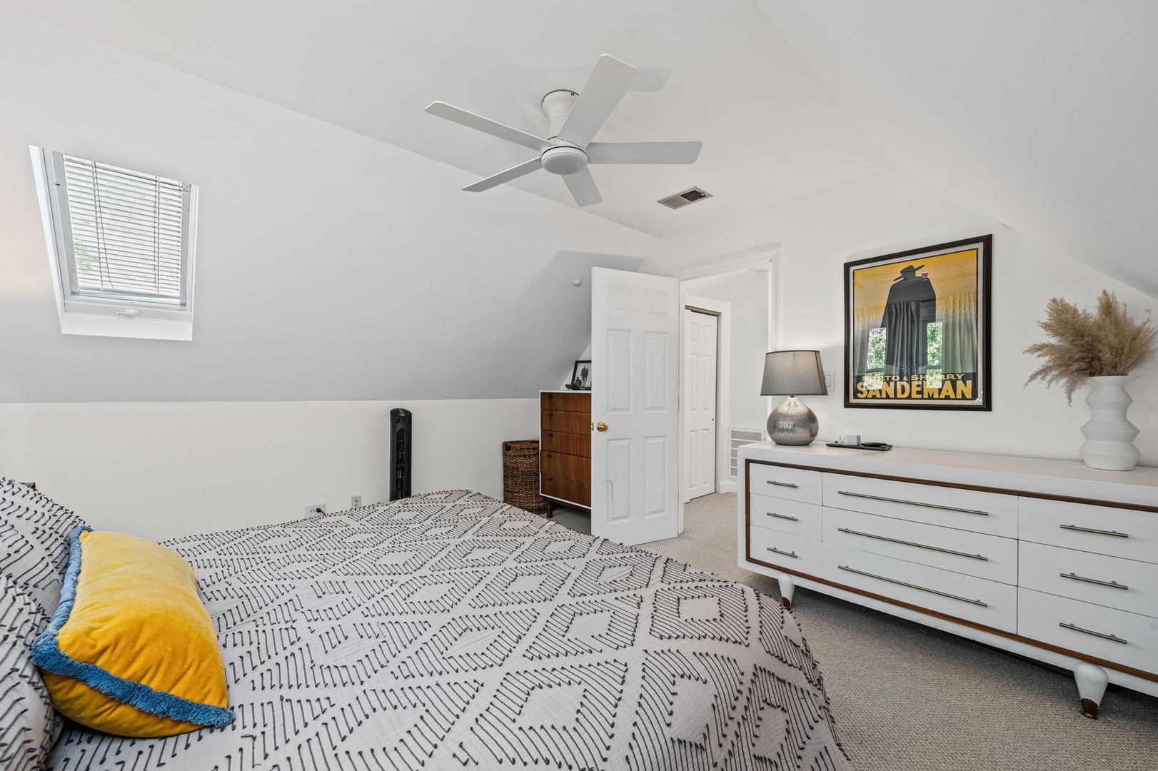 3335 West Berteau Avenue Chicago IL 60618