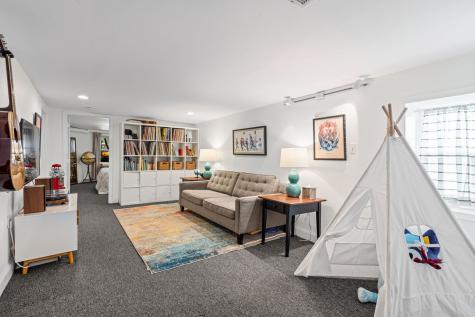 3335 West Berteau Avenue Chicago IL 60618