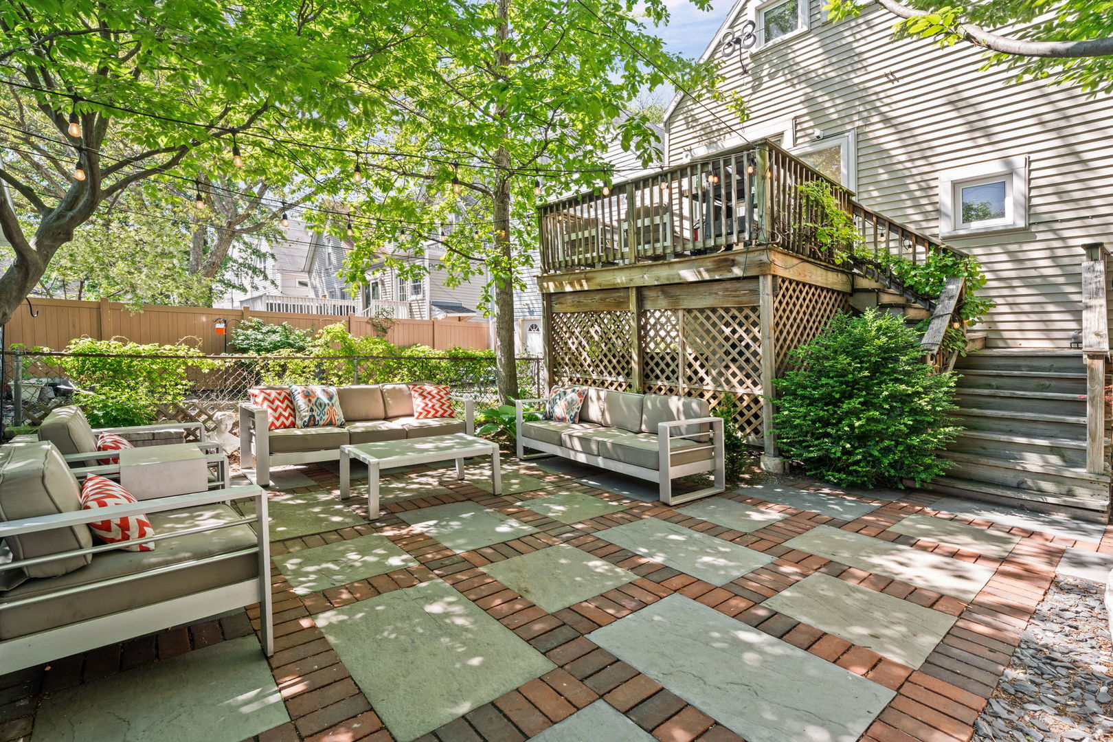 3335 West Berteau Avenue Chicago IL 60618