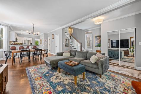 3335 West Berteau Avenue Chicago IL 60618
