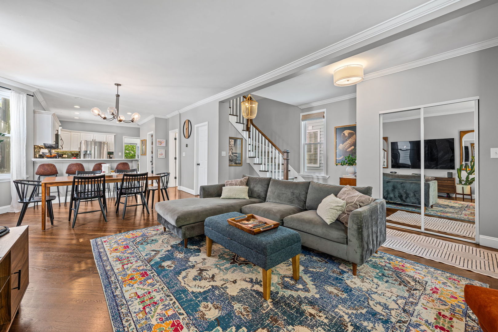 3335 West Berteau Avenue Chicago IL 60618