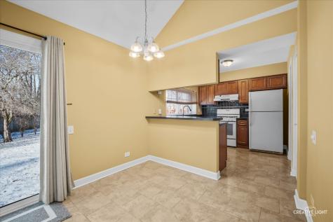 2027 Teton Parkway Algonquin IL 60102