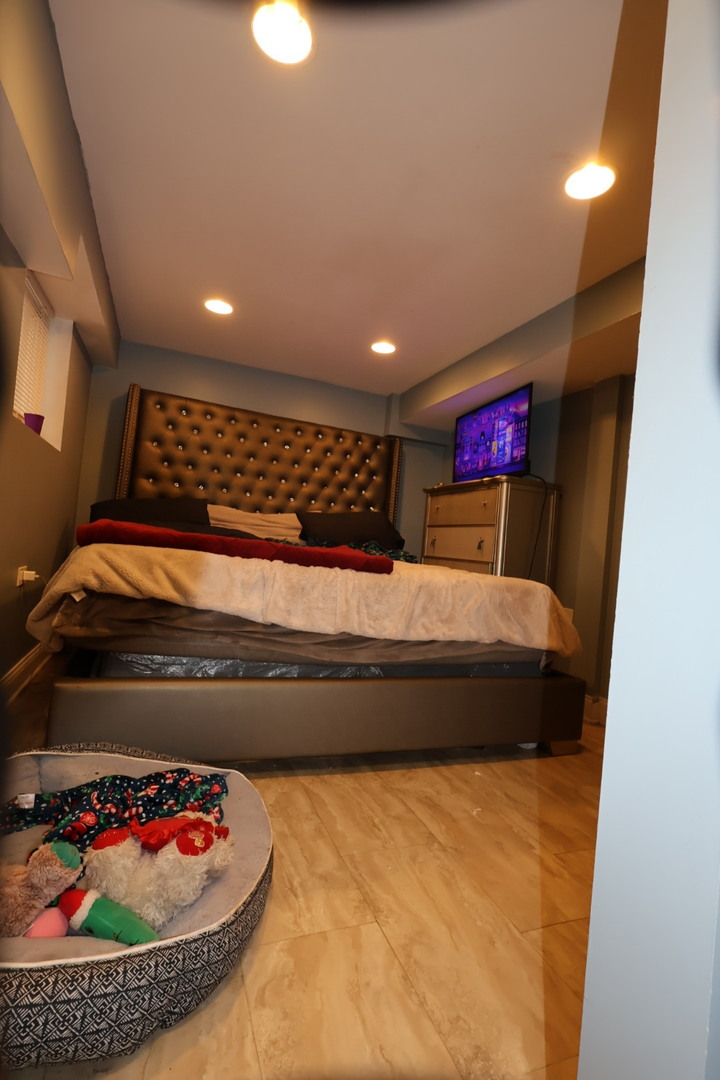 5409 South Sawyer Avenue Chicago IL 60632