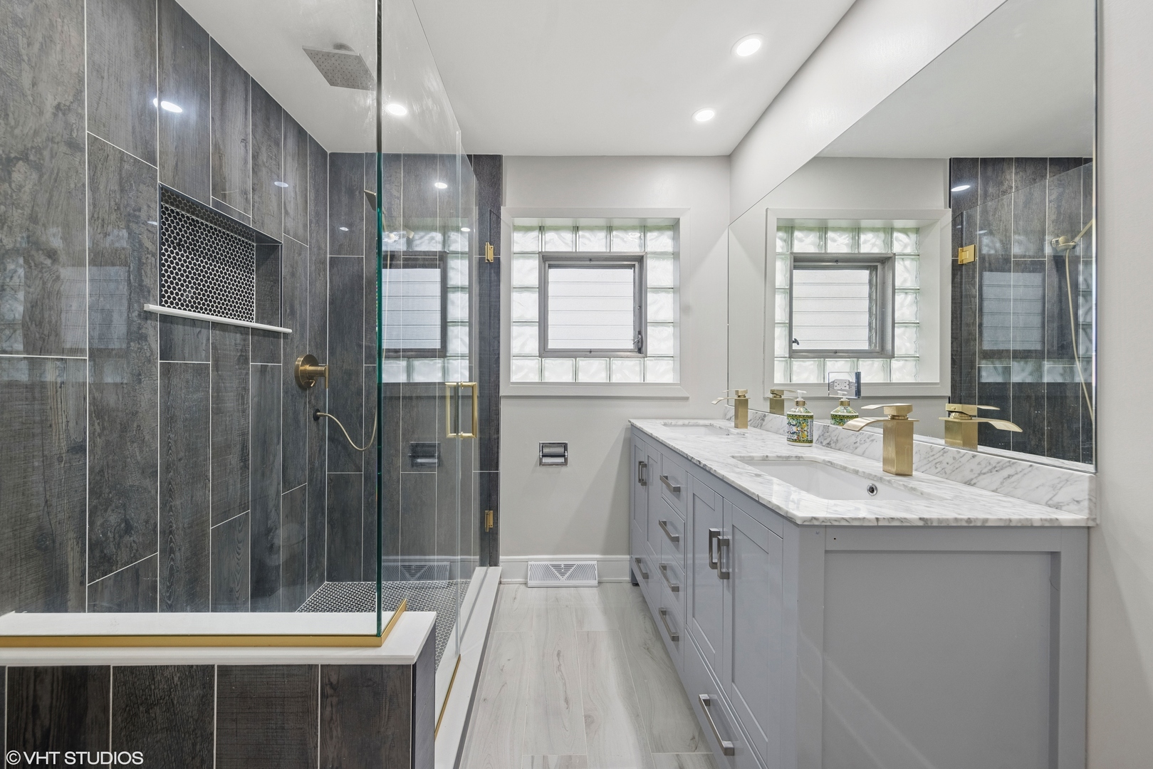 932 60TH Place Downers Grove IL 60516