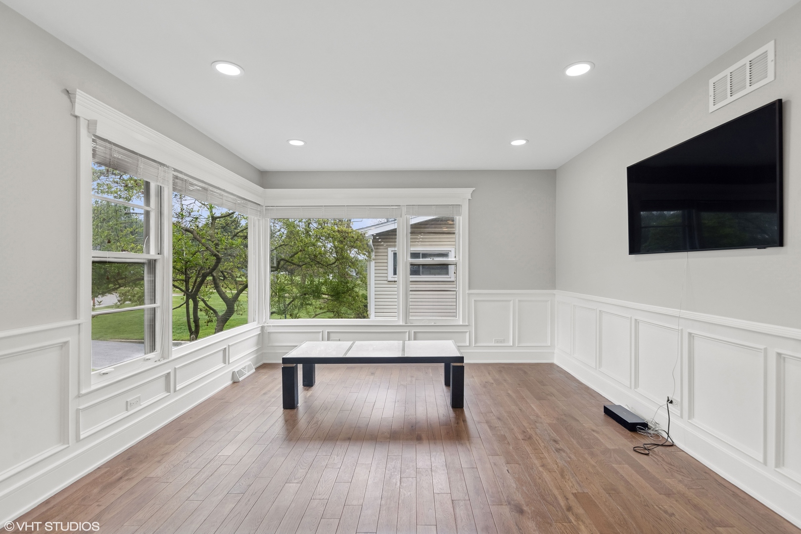 932 60TH Place Downers Grove IL 60516