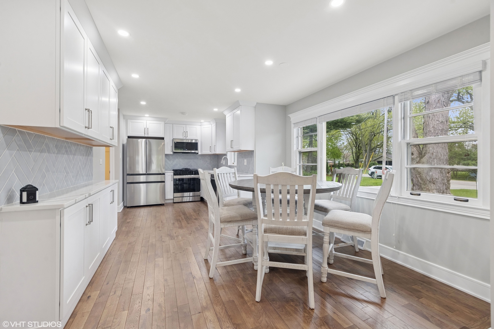 932 60TH Place Downers Grove IL 60516