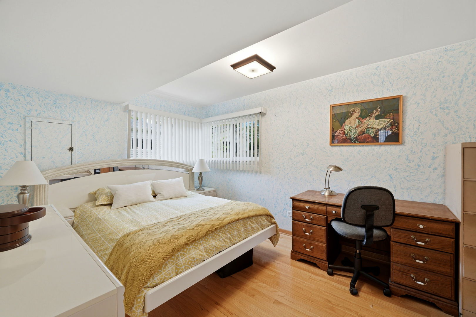 9437 North Lockwood Avenue Skokie IL 60077