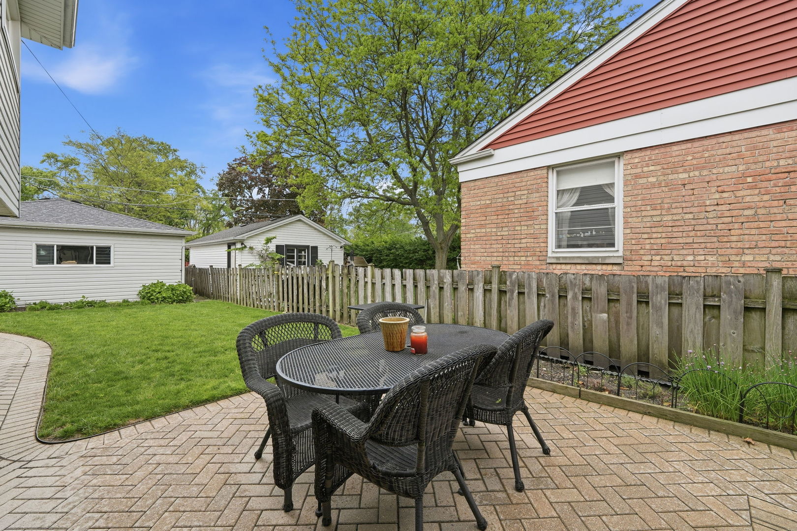 9437 North Lockwood Avenue Skokie IL 60077