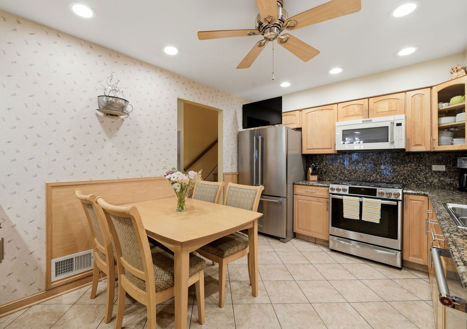 9437 North Lockwood Avenue Skokie IL 60077