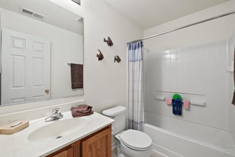 1582 Isle Royal Circle Crystal Lake IL 60014