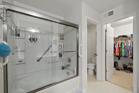 1582 Isle Royal Circle Crystal Lake IL 60014